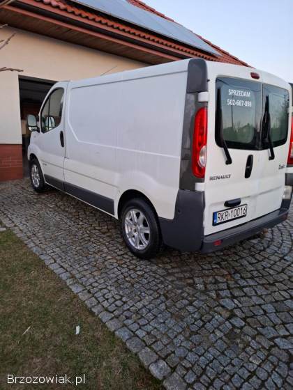Renault Trafic 2.  0