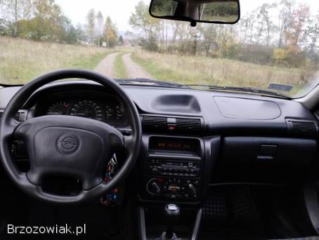 Opel Astra 1.  4 8v+GAZ.   2000