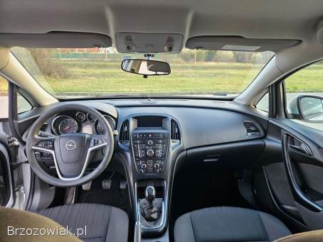 Opel Astra J 2014