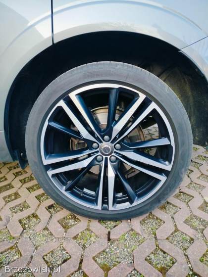 Volvo XC 60 R-DESIGN 2.  0 D4 2018