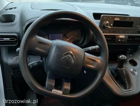 Dostawczy Citroen Berlingo 1.  5 diesel,  rok 2019