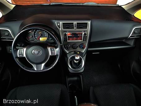 Toyota Verso S 1.  33 VVT-i 99KM 2011