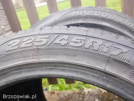 Opony letnie Zeetex HP2000.  225/45/17 Stan bardzo dobry.
