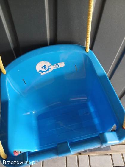 Dwie hustawki plastikowe