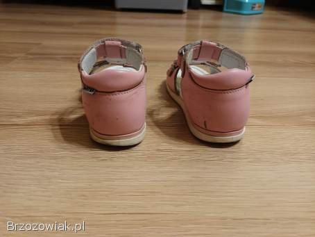 Profilaktyczne sandały dziecięce marki BARTEK w rozmiarze: 26 (wkładka: 17,  3cm)
