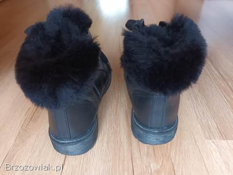 Kobiece skórzane i ocieplane buty zimowe Tamaris w rozmiarze: 40 (wkładka 26 cm)