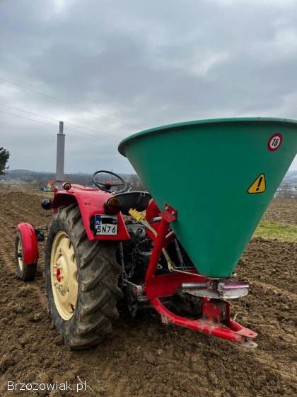 Rozsiewacz lejek 500l