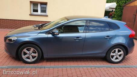 Volvo V40 1,  6T 150KM  2012