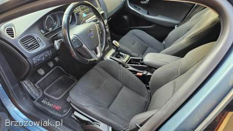 Volvo V40 1,  6T 150KM  2012