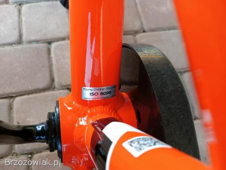 Rower dziecięcy giant 16 cali aluminium oświetlenie