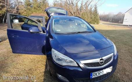 Opel Astra SPORTS TOURER 2010