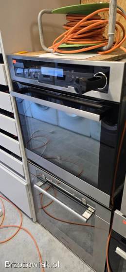 Piekarnik electrolux z funkcja pary.  Gwarancja
