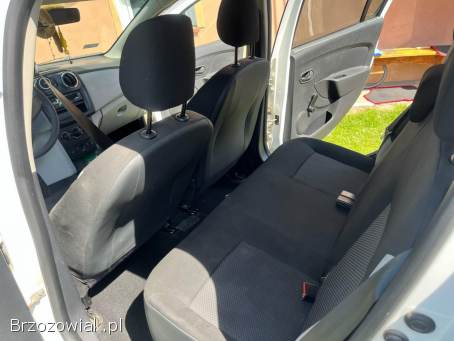 Dacia Sandero 2013