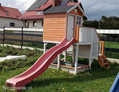 Domek -  plac zabaw -  zjeżdżalnia -  piaskownica