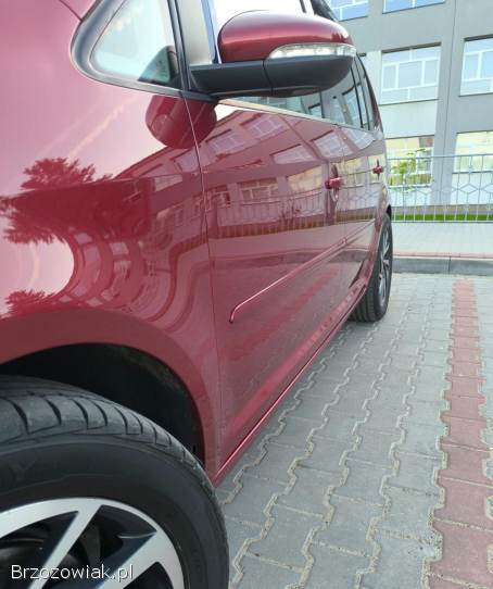 Volkswagen Touran 1T3  2011