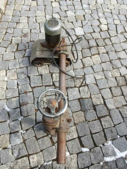 Posuw mechaniczny do frezarki