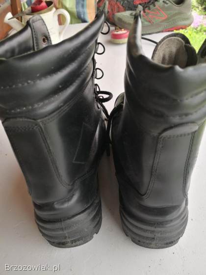 Sprzedam buty wojskowe