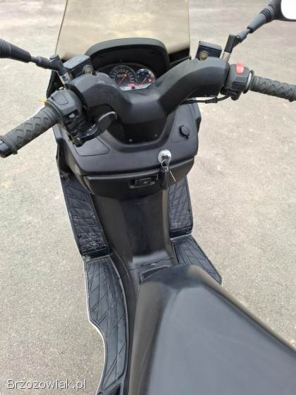 Suzuki Burgman 2003