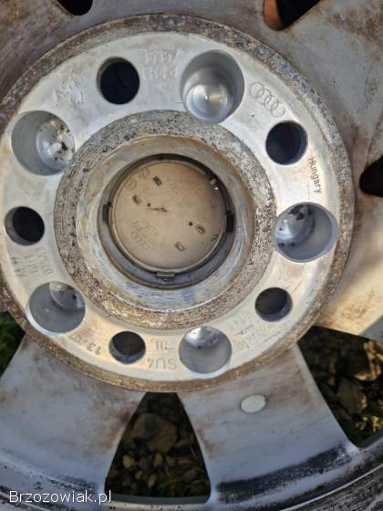 Felgi z oponami Audi 7.  5Jx16 ET45