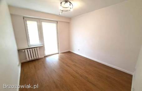 Na sprzedaż mieszkanie 71,  3 mkw.  na parterze w centrum Sanoka,  przystosowane dla