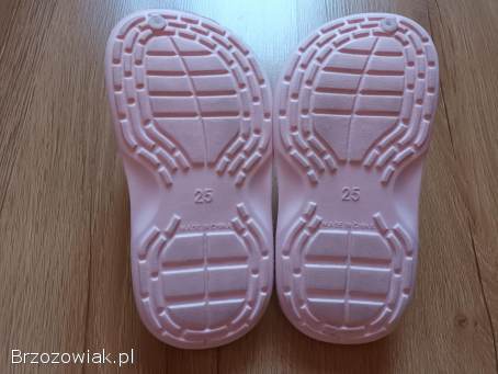 Klapki basenowe/plażowe dziecięce w bardzo dobrym stanie w rozmiarze: 25