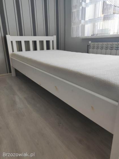 Sprzedam łóżko z materacem 90x200