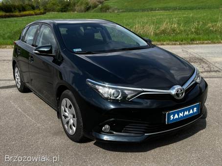 Toyota Auris 1.  6i 132KM Salon 2016