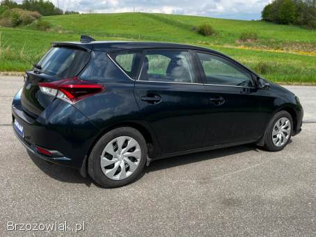 Toyota Auris 1.  6i 132KM Salon 2016
