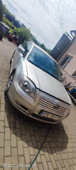 Toyota avensis w całości lub na części