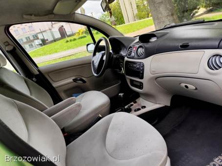 Citroën C3 1.  4 Benzyna Klim 2003