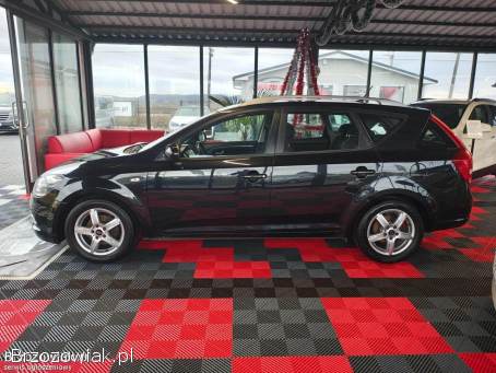 Kia Cee'd 1.  4 Benzyna  2010