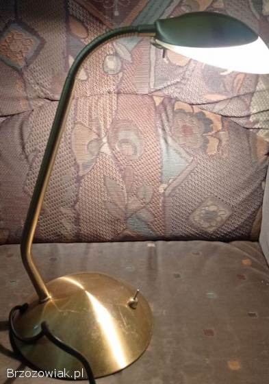 Stylowa lampa na biurkowa