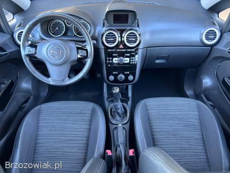 Opel Corsa 1.  4 lift 2014