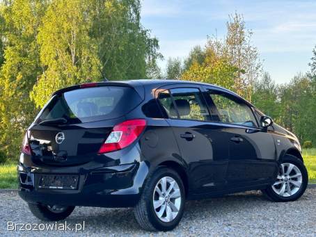 Opel Corsa 1.  4 lift 2014
