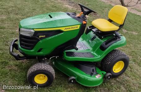 Traktorek kosiarka NOWY John Deere S140 22 HP V-Twin Briggs Cub Cadet Husqvarna