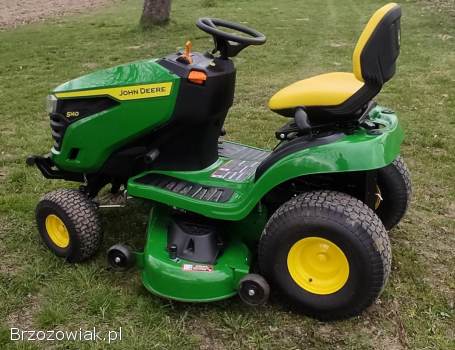 Traktorek kosiarka NOWY John Deere S140 22 HP V-Twin Briggs Cub Cadet Husqvarna