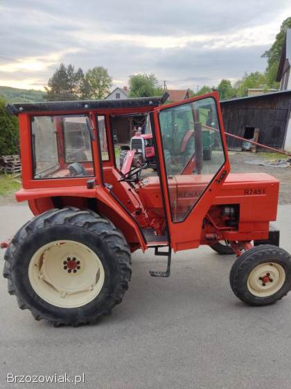 Sprzedam traktor RENAULT 551