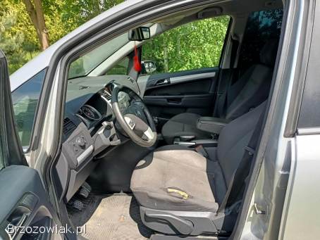 Opel Zafira 1.  9CDTI 120km 07 2007