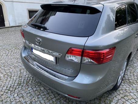 Toyota Avensis T27 2012
