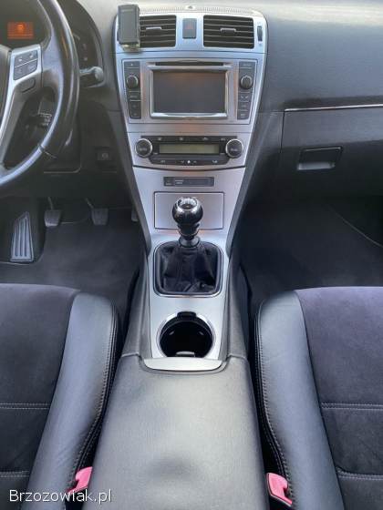 Toyota Avensis T27 2012
