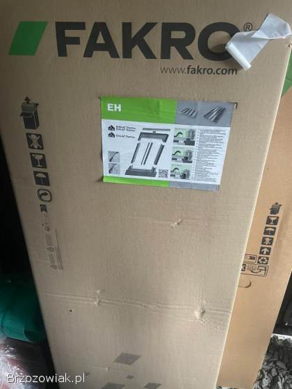 Nowy kołnierz termoizolacyjny do okien FAKRO 78x118 Kolor czarny RAL 9005