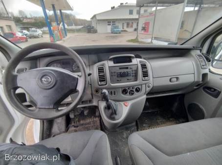 Opel Vivaro 2.  0