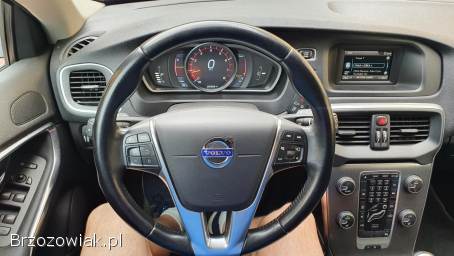 Volvo V40 1,  6T 150KM 2012