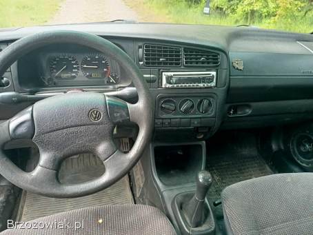 Volkswagen Golf 1.  9TDI 90km 96r 1996