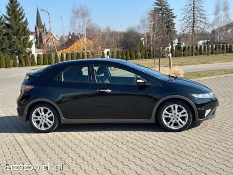 Honda Civic UFO 1.  8 BENZYNA 2009