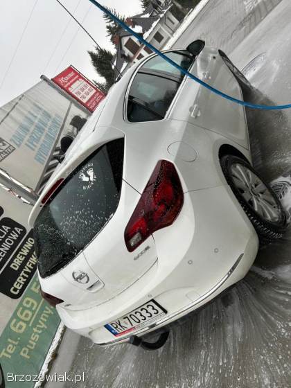Opel Astra J 2013