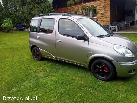 Toyota Yaris Verso 2005