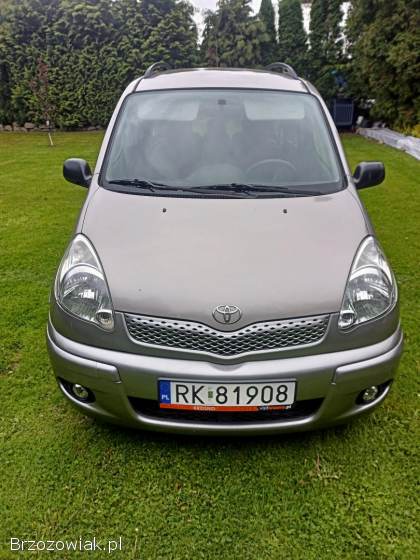 Toyota Yaris Verso 2005