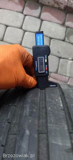Opony letnie Dunlop 225x50 R17 4 szt.
