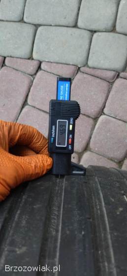 Opony letnie Dunlop 225x50 R17 4 szt.